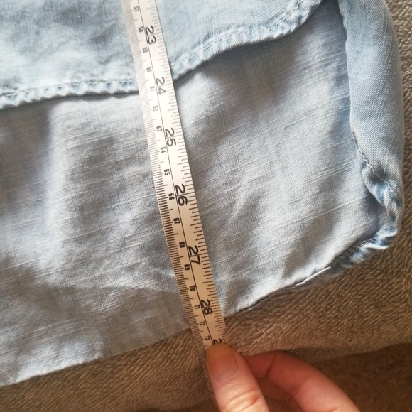 Cloth & Stone Chambray Button Down - Picture 5 of 6